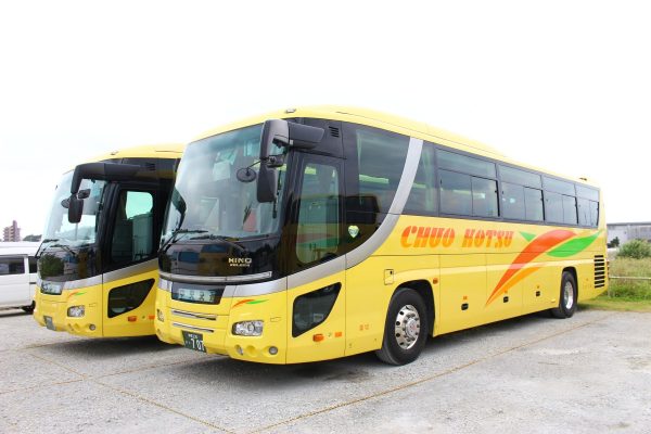 沖縄・貸切バス(中央交通)大型バス